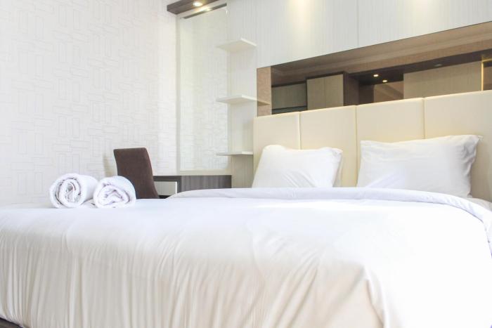 nice studio menteng park apartment by travelio