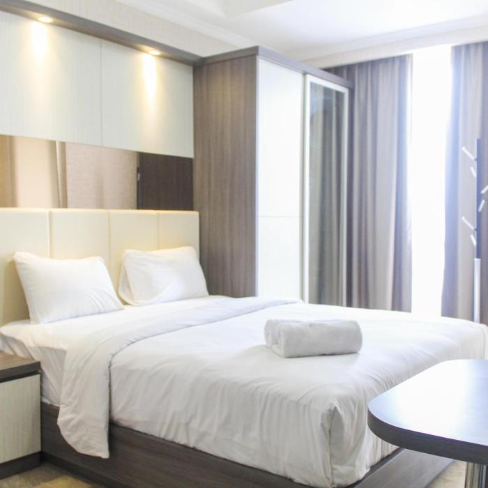 nice studio menteng park apartment by travelio