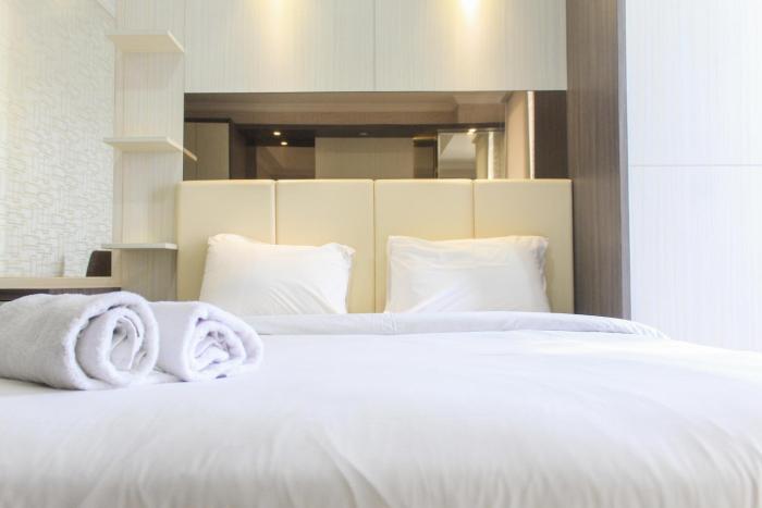 nice studio menteng park apartment by travelio