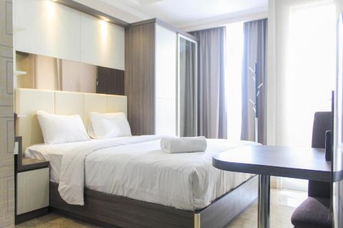 nice studio menteng park apartment by travelio