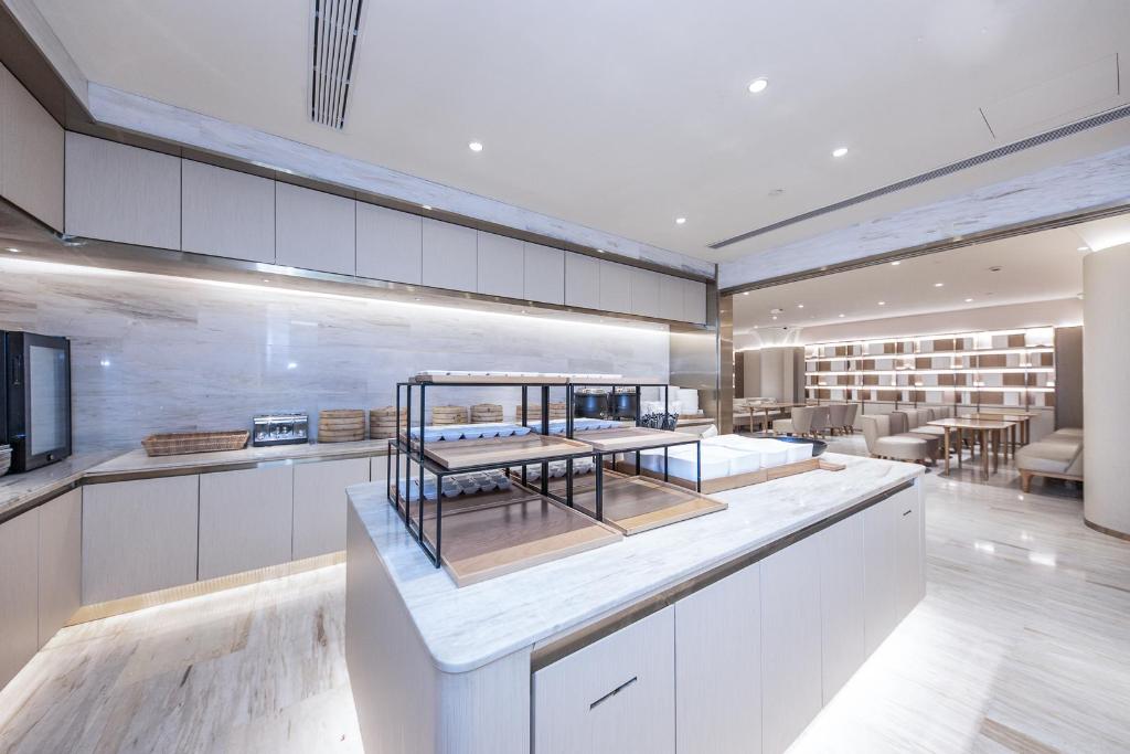 ji hotel shanghai people square fuzhou road