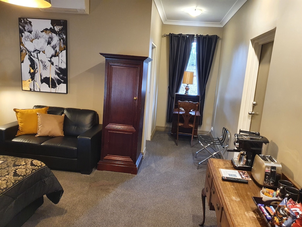 the lancefield lodge