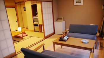 wakakiryokan