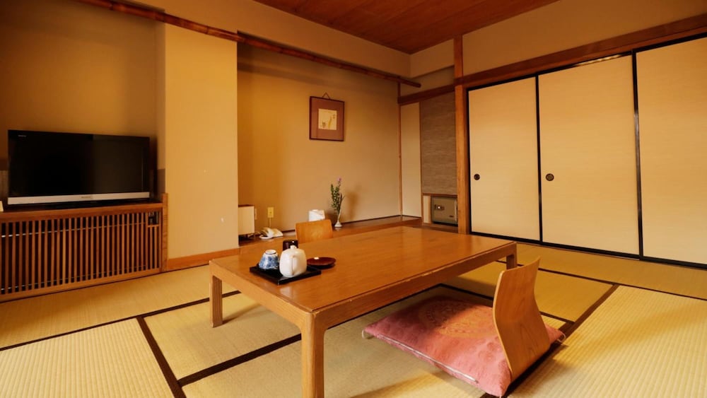 wakakiryokan