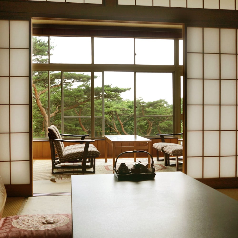 wakakiryokan