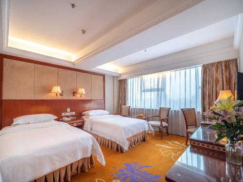vienna hotel foshan zumiao metro station