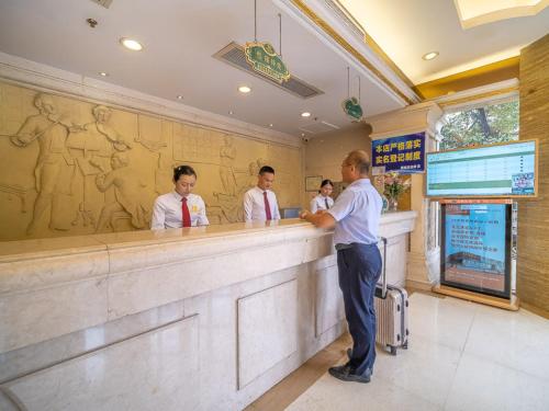 vienna hotel foshan zumiao metro station