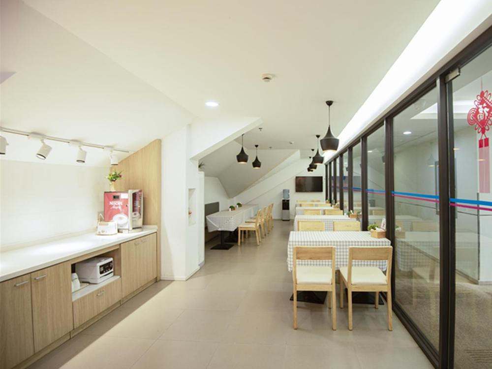 hanting hotel tangshan jianshe nan road nanhu park