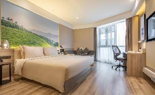 atour hotel wuhan tianhe airport outlets