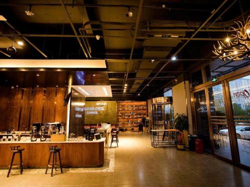 james joyce coffetel xinyang municipal government railway station