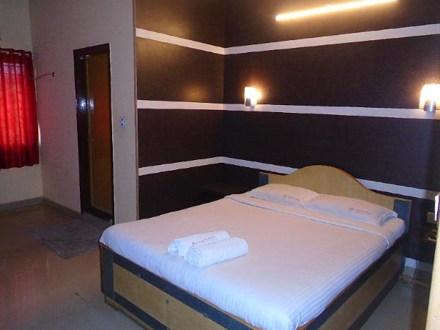 hotel royal residency