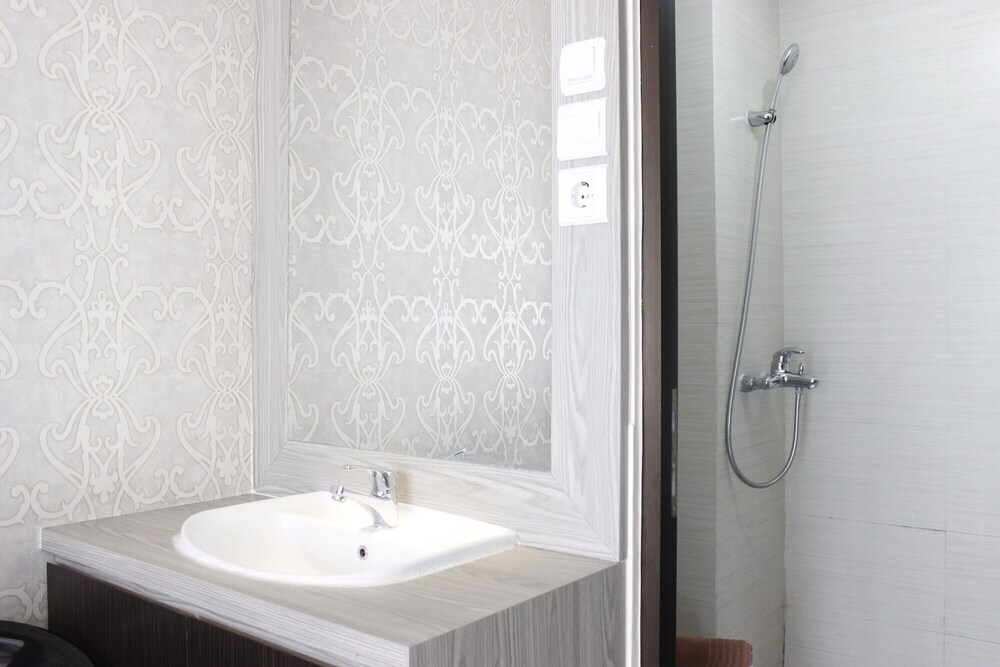 elegant 2br gateway pasteur apartment near exit toll pasteur