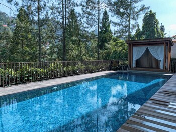 Cempaka 5 Villa 7 Bedrooms With A Private Pool,,3.5 star