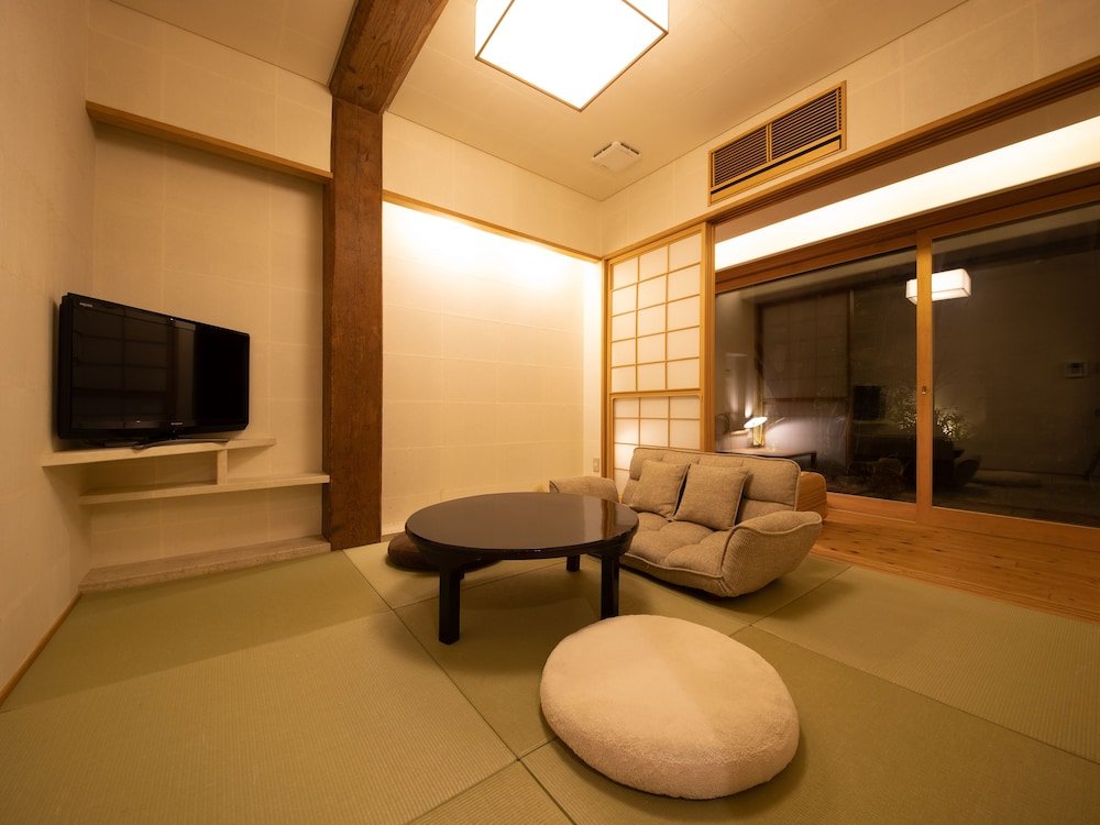 uchiko