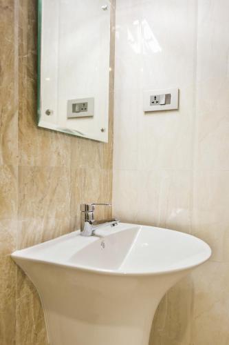 garden inn business hotel cochin
