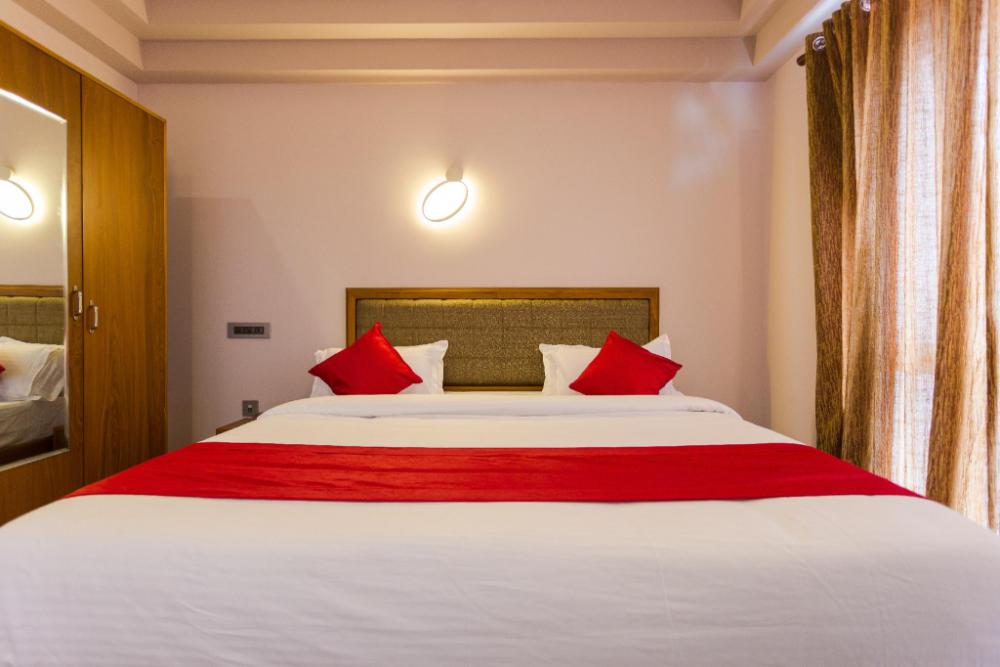 garden inn business hotel cochin