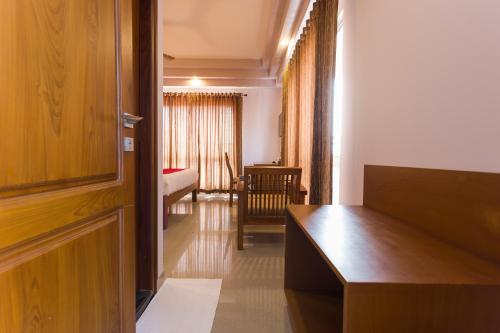 garden inn business hotel cochin