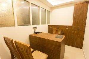 garden inn business hotel cochin