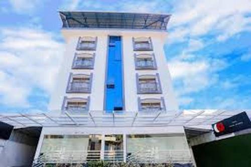 garden inn business hotel cochin