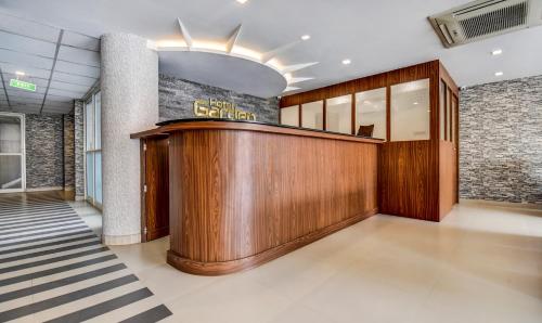 garden inn business hotel cochin