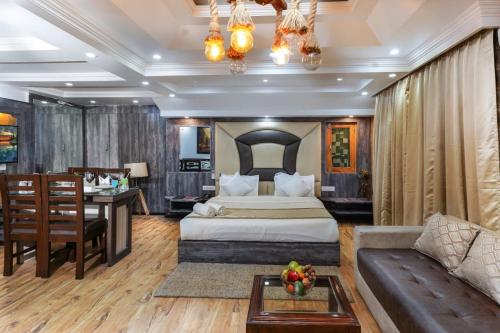 hotel royal milad