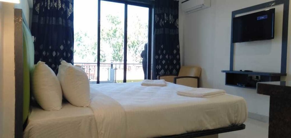 cloud mist resort and spa