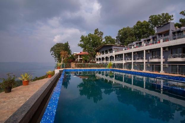 cloud mist resort and spa