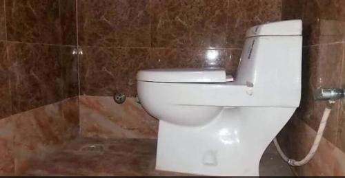 Vamoose Hanumat Dham,Karwi>>Chitrakoot,1 star