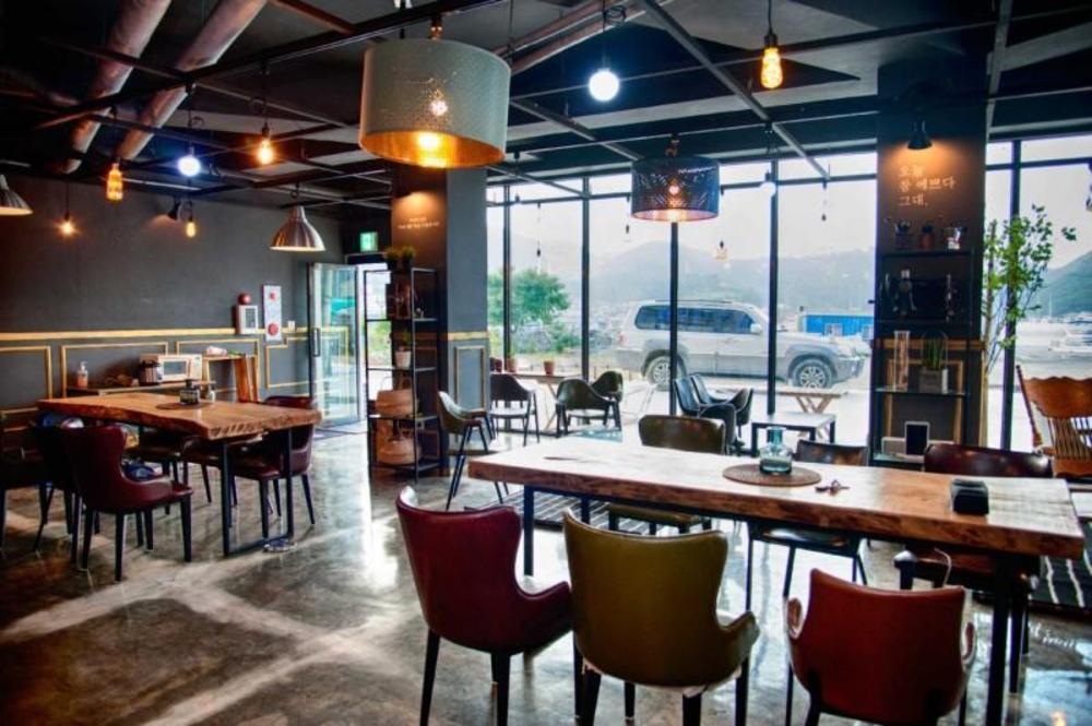 tongyeong chorokbitbada pension