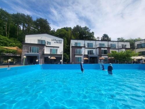 tongyeong chorokbitbada pension