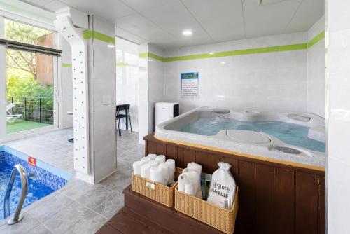 gapyeong bobo pool villa