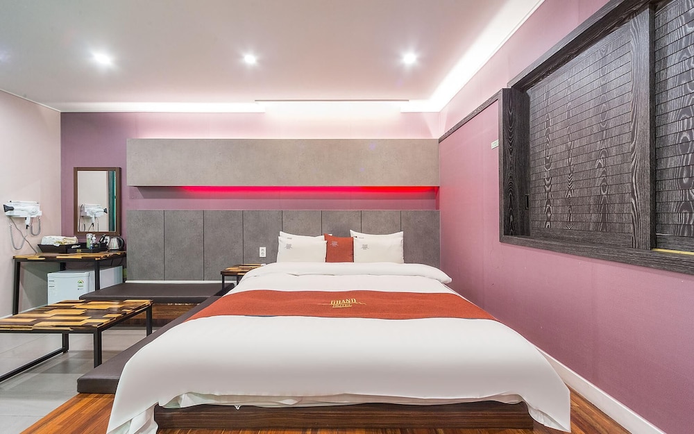 wanju grand hotel