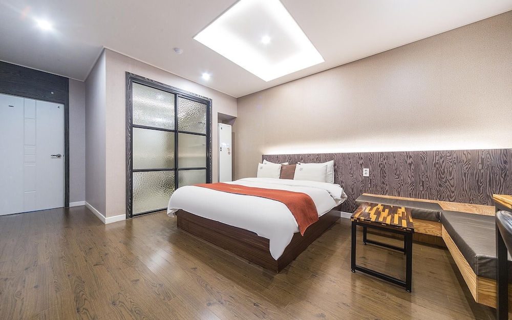 wanju grand hotel