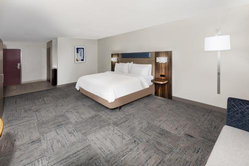 holiday inn express breaux bridge by ihg