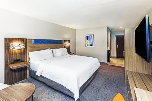holiday inn express breaux bridge by ihg