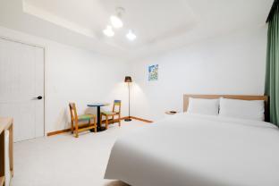 gangneung crystal motel