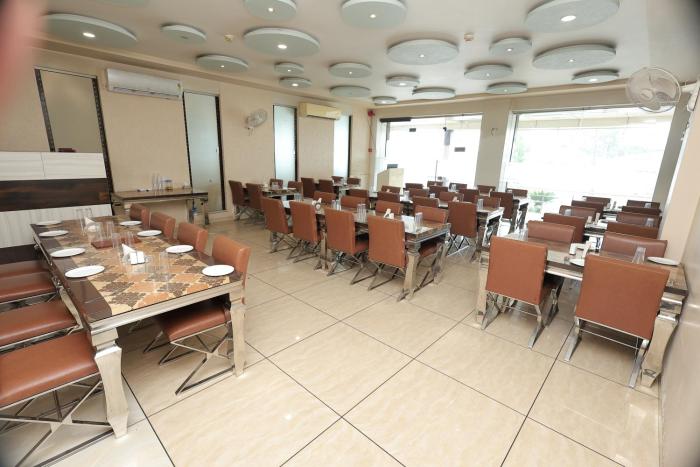 the horizon hotel surat