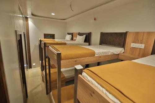 Suvidha Ghar,Utran>>Surat,0 star