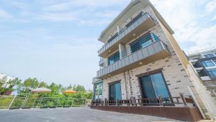 donghae red roof pension