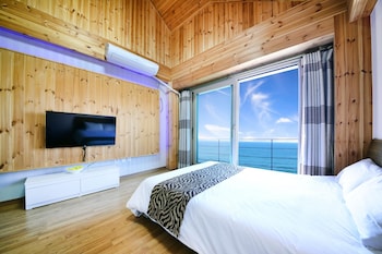 donghae red roof pension