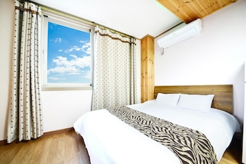 donghae red roof pension