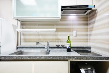 donghae red roof pension