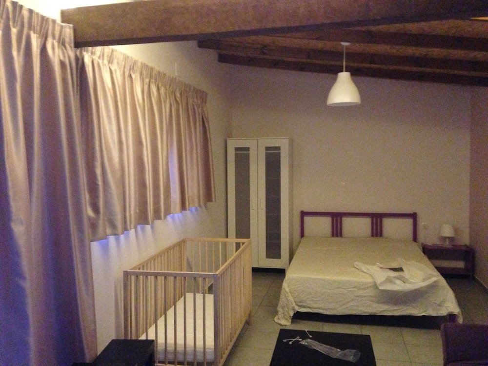 New And Colorful Studio Near Airport And Beach In Heraklion,,3 star