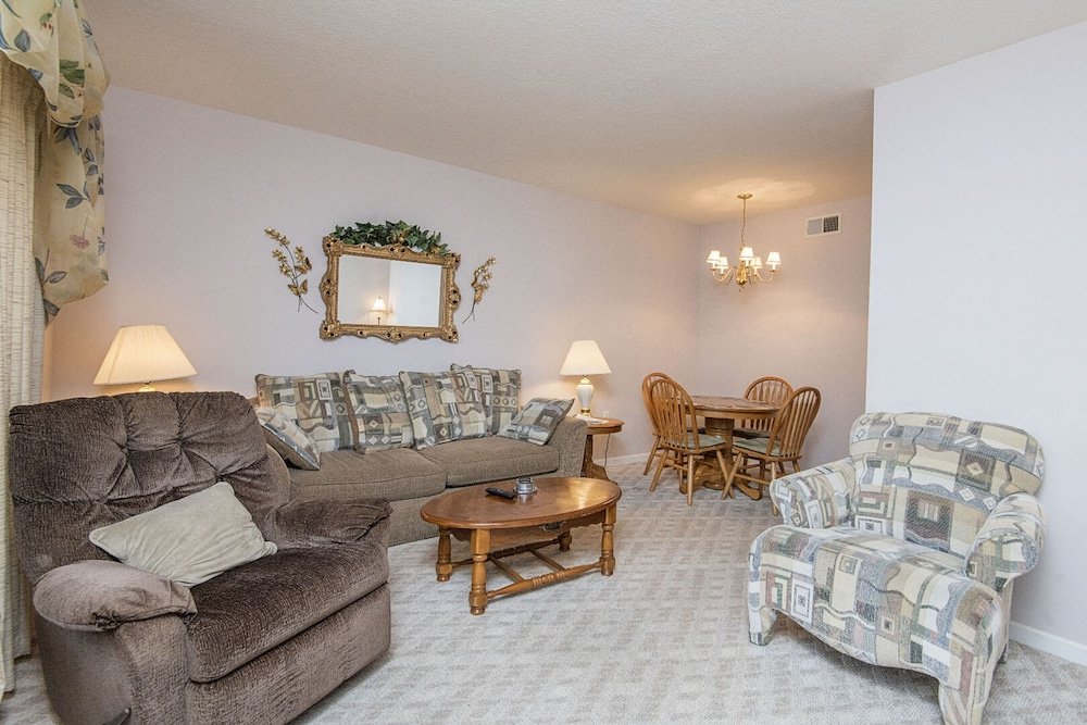 colonial crest condo 104 by heritage cabin rentals