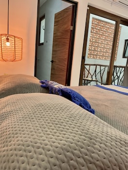 casa makawe adults only