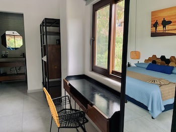 casa makawe adults only