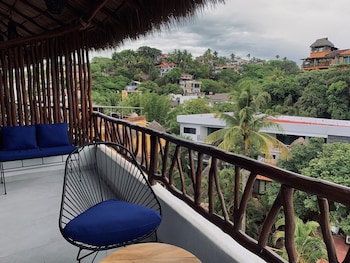 casa makawe adults only