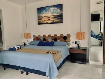 casa makawe adults only