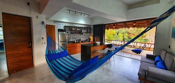 casa makawe adults only