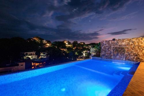 casa makawe adults only